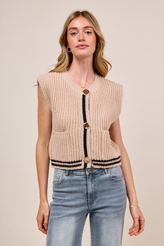 7334eb964ab945eead9b05f8c9af11c3-Max