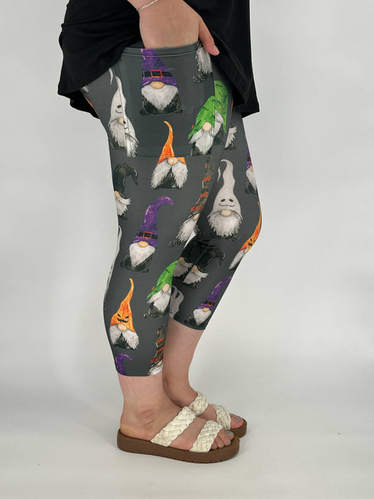 Spooky Gnome Capri w/ Pockets