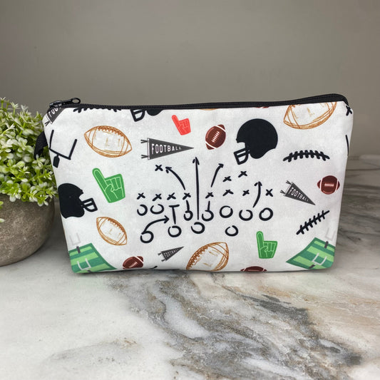 Pouch - Football Game Play