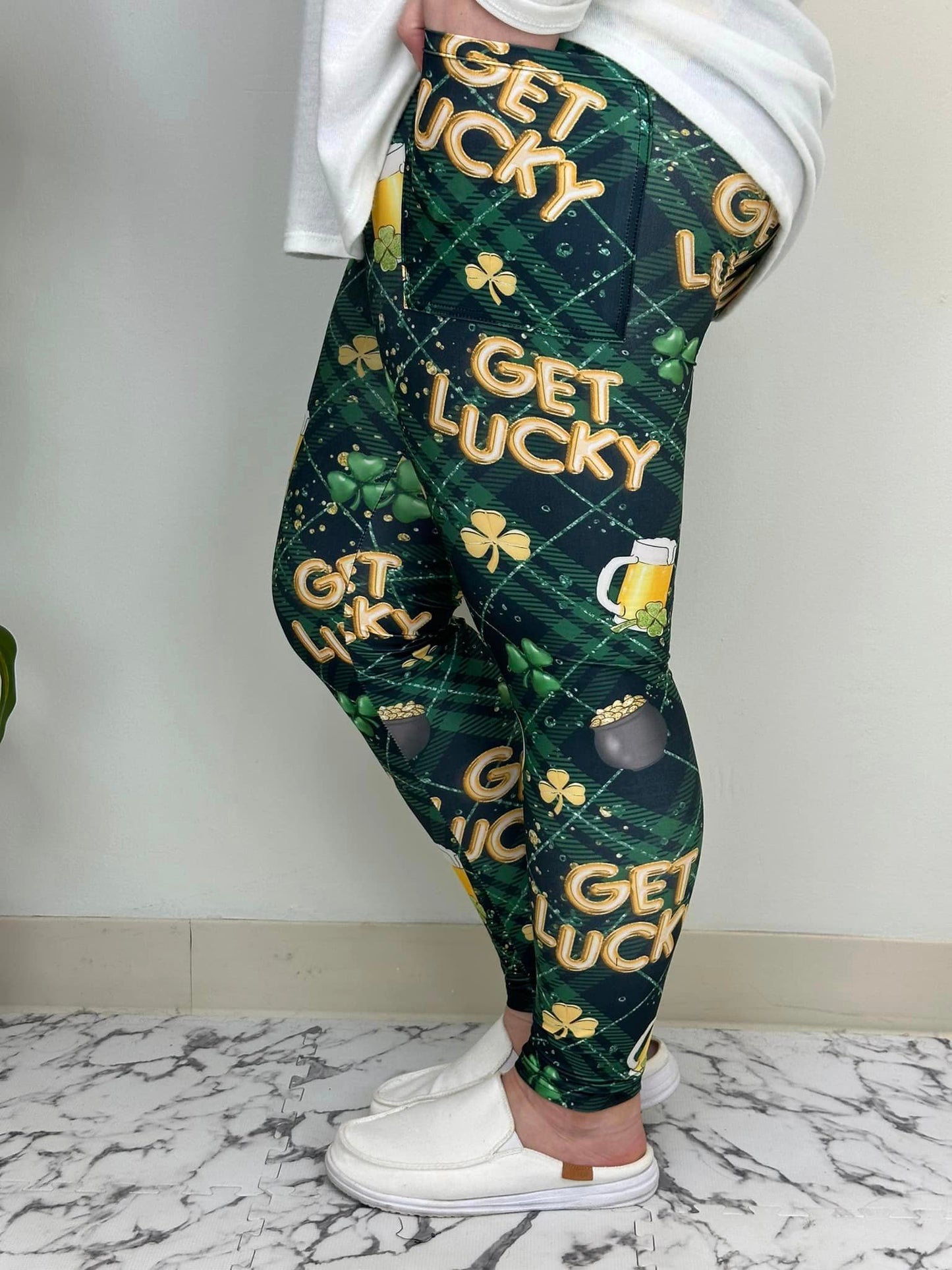 Get Lucky Leggings w/ Pockets - Three Bears Boutique