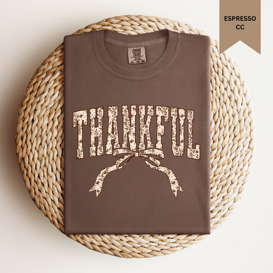 Floral Bow Thankful Tee.