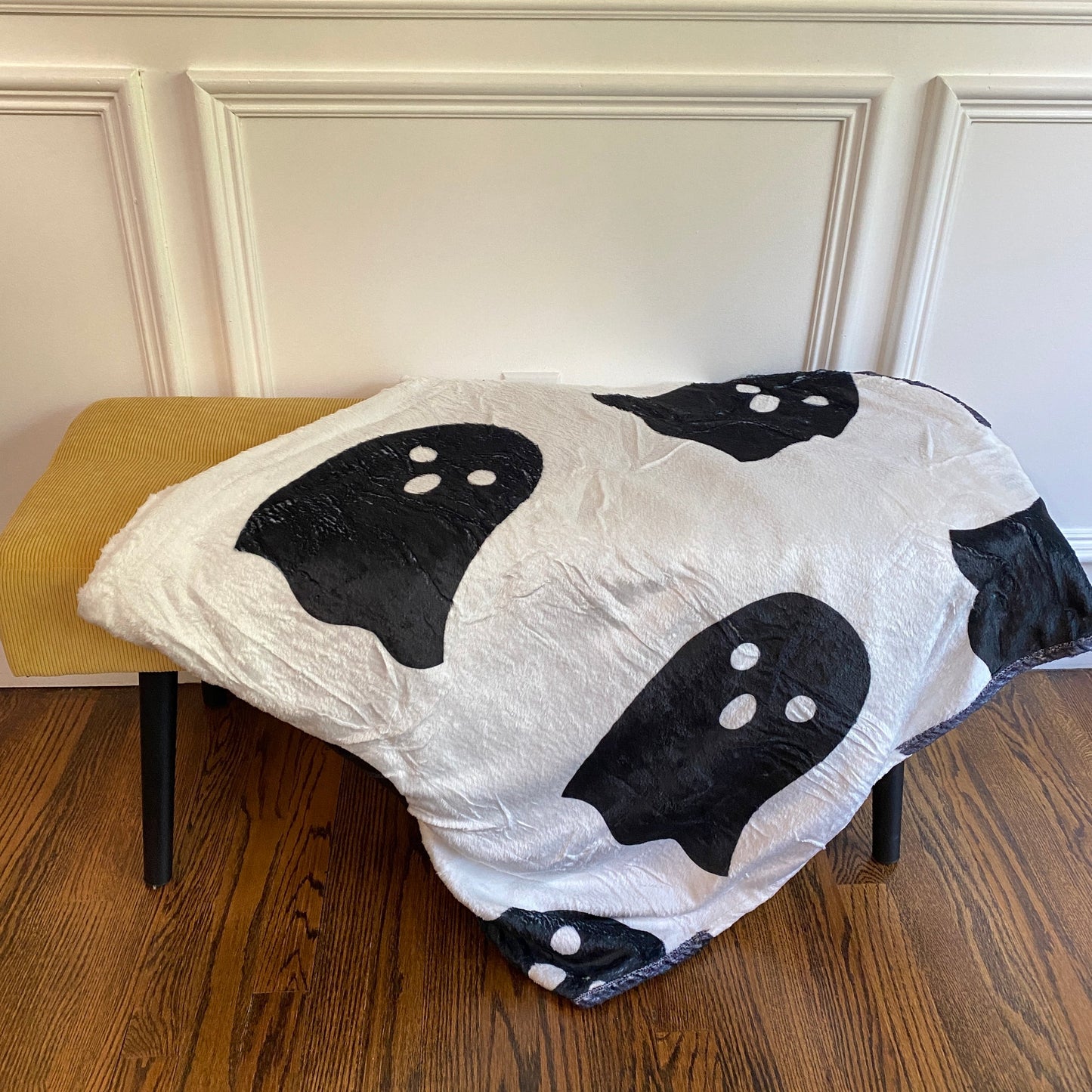 Blanket - Halloween - Double Sided Ghosts Black & White