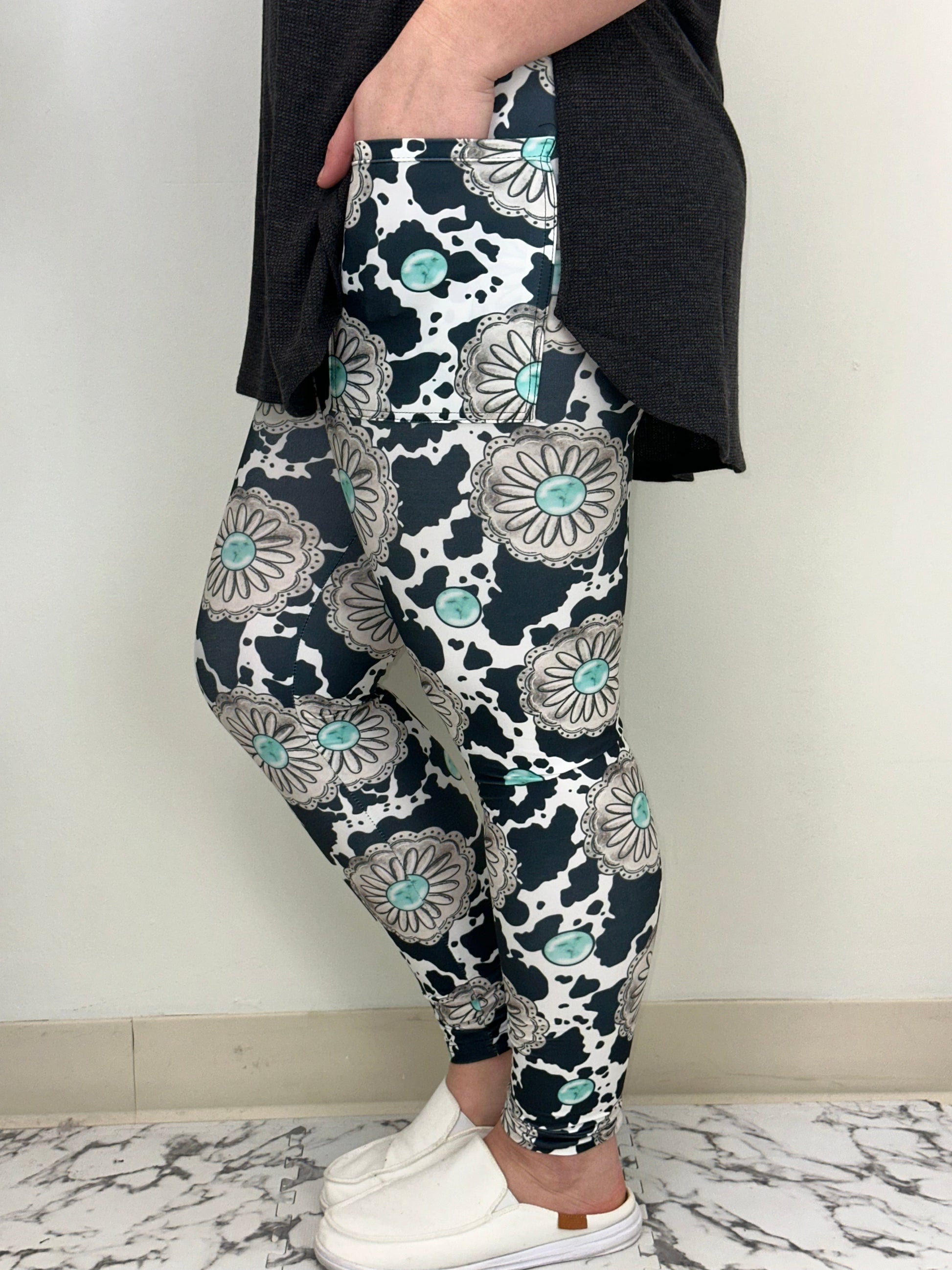 Turquoise Cow Leggings w/ Pockets - Three Bears Boutique