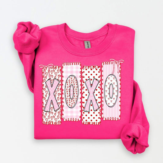 Multiprint XOXO Sweatshirt.