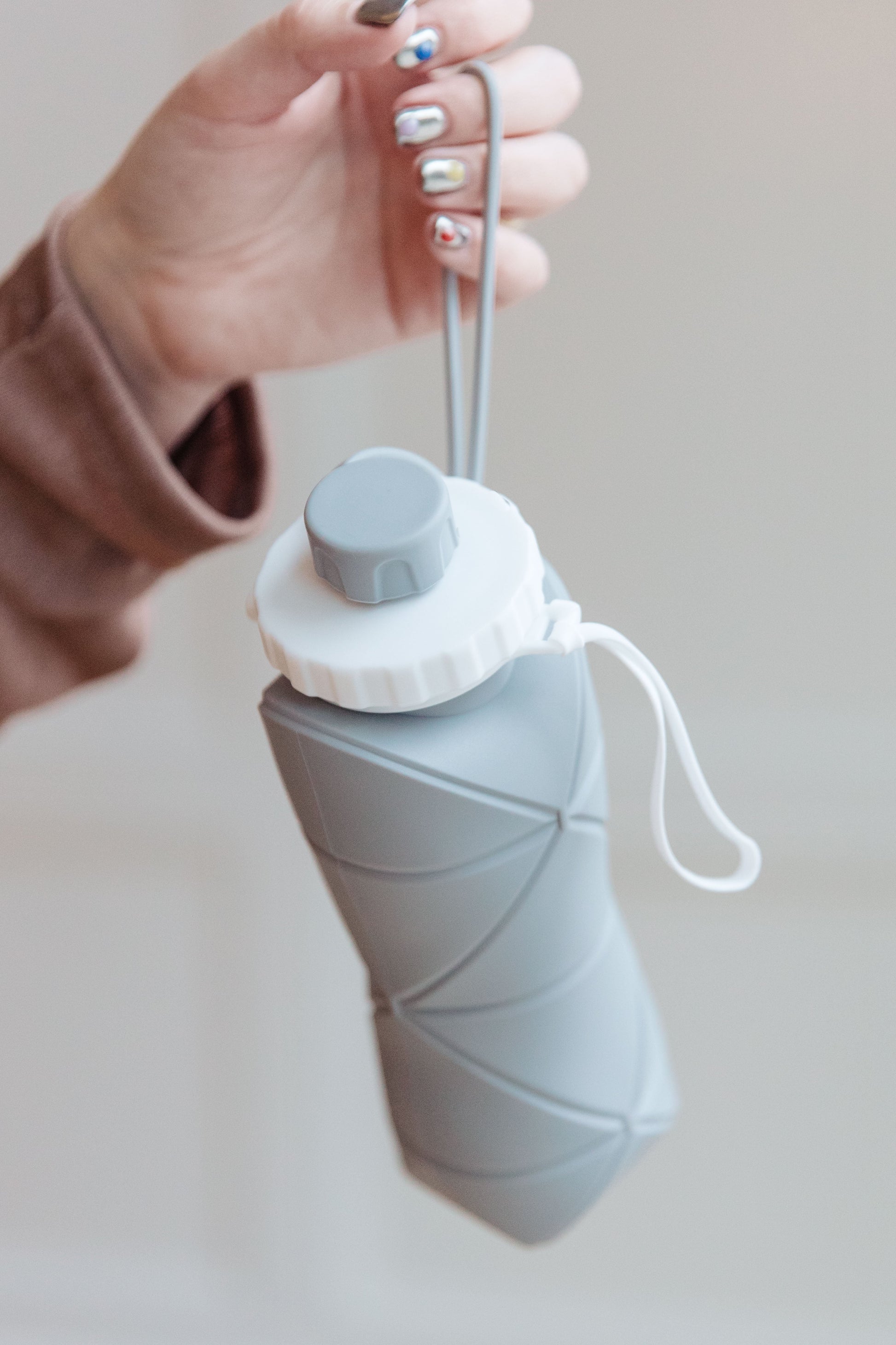 Collapsing Silicone Water Bottle in Diamond Gray - Three Bears Boutique