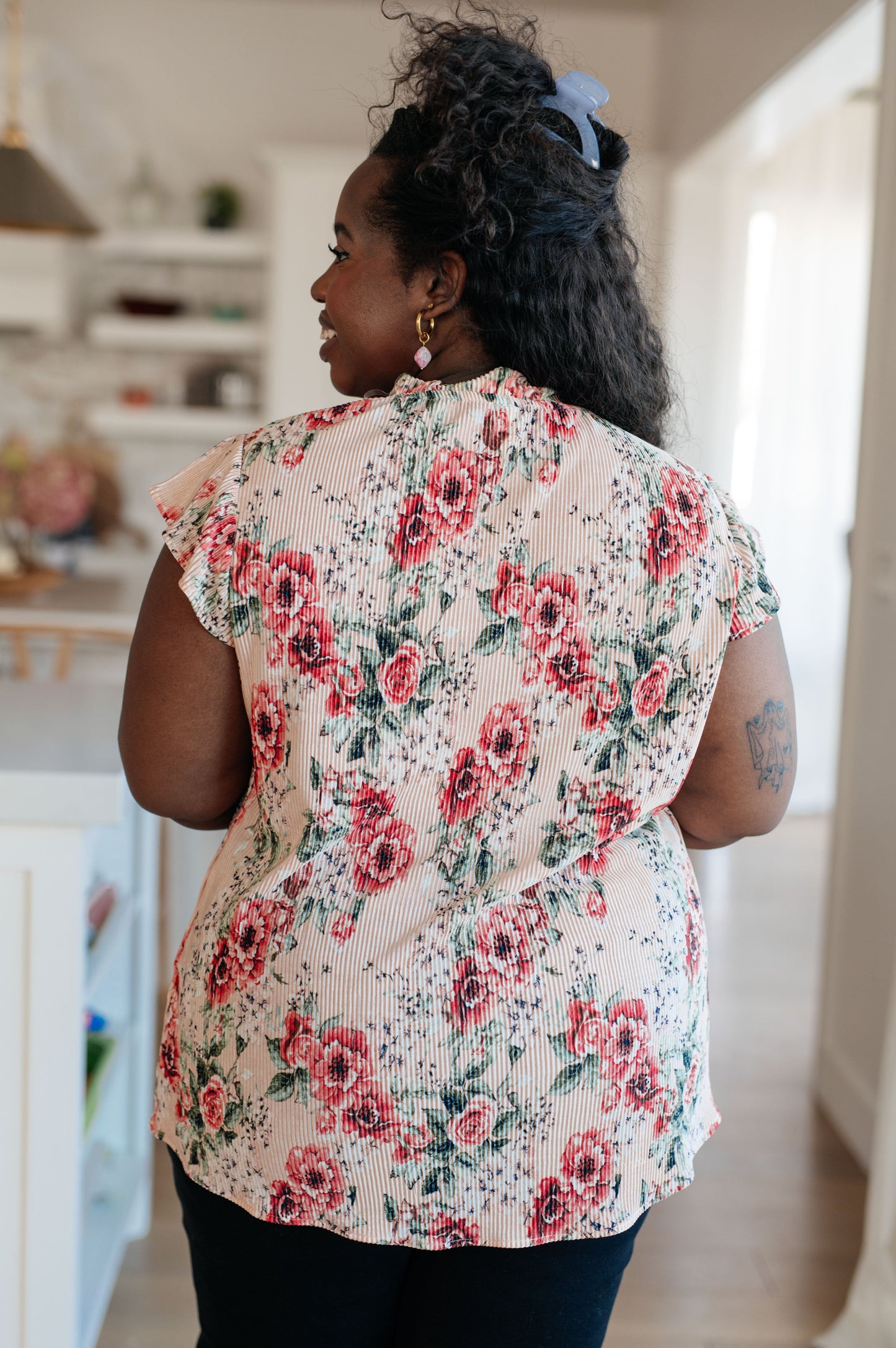 Making Me Blush Floral Top - Three Bears Boutique