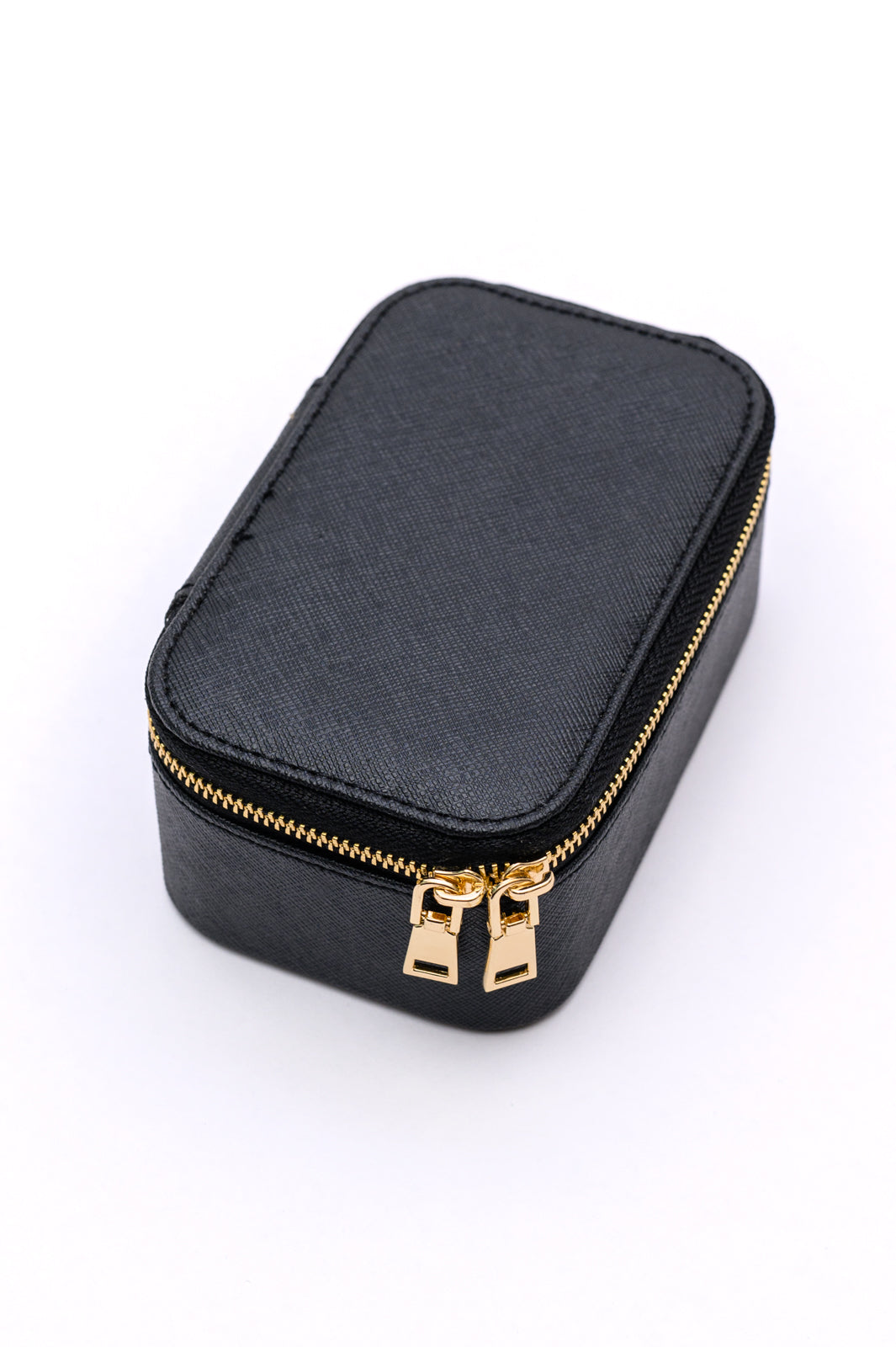 Travel Jewelry Case in Black - Three Bears Boutique